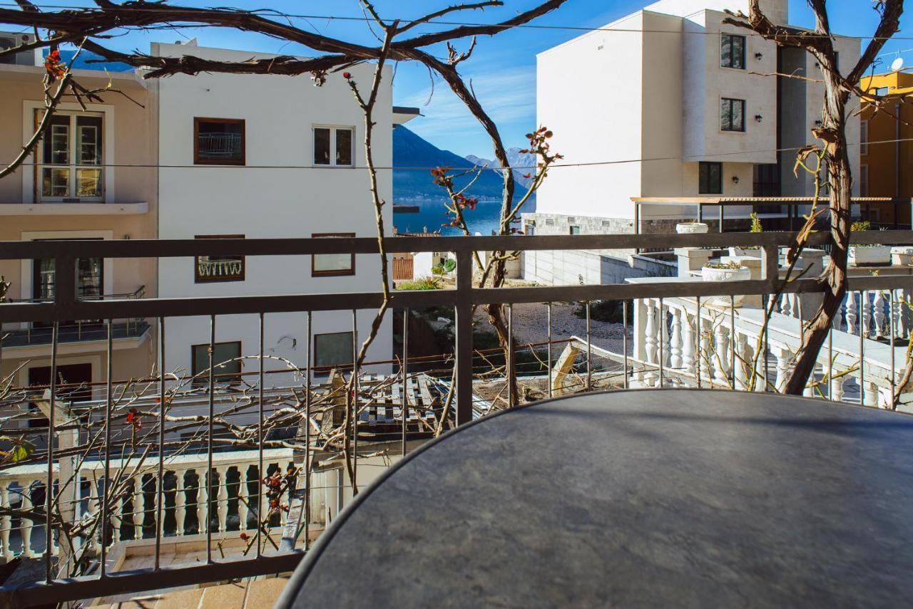 Azure Adriatic Apartment Kotor Exterior photo
