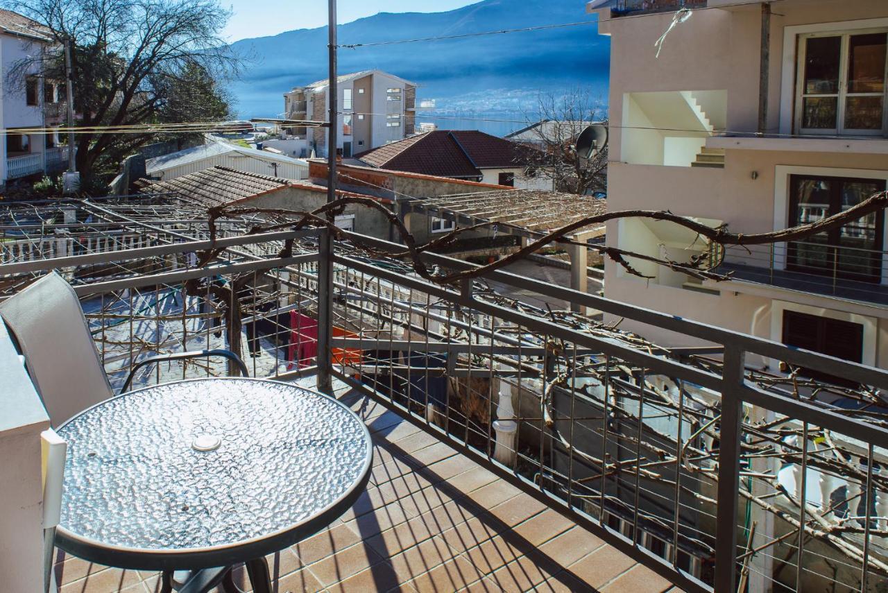 Azure Adriatic Apartment Kotor Exterior photo