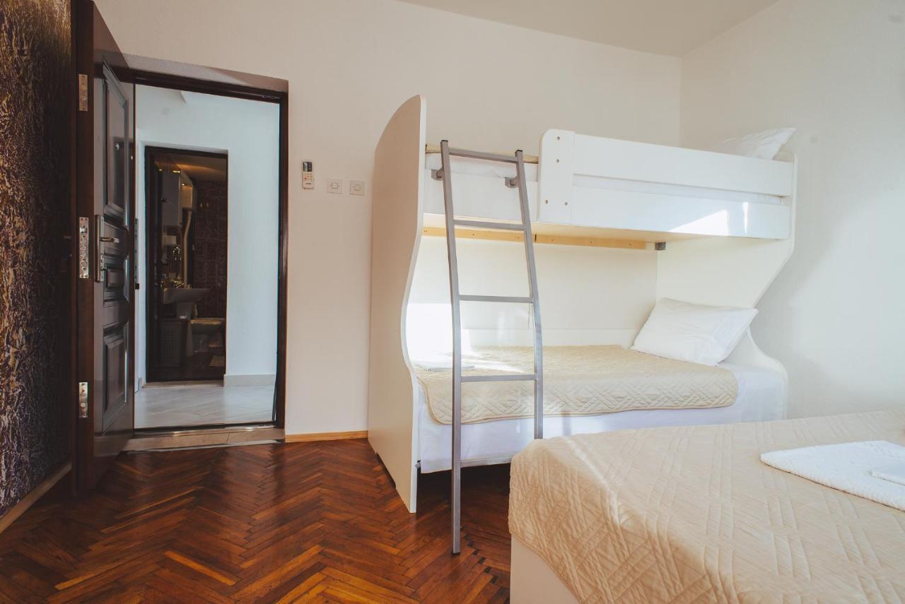 Azure Adriatic Apartment Kotor Exterior photo